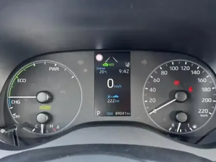 Photo 17 Toyota Yaris Hybride 116h Dynamic MY22