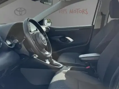 Photo 8 Toyota Yaris Hybride 116h Dynamic MY22