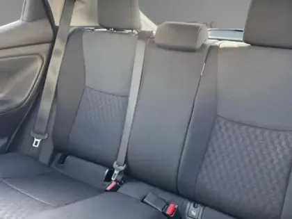 Photo 15 Toyota Yaris Hybride 116h Dynamic MY22