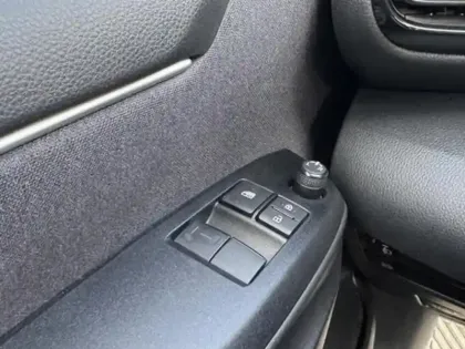 Photo 22 Toyota Yaris Hybride 116h Dynamic MY22