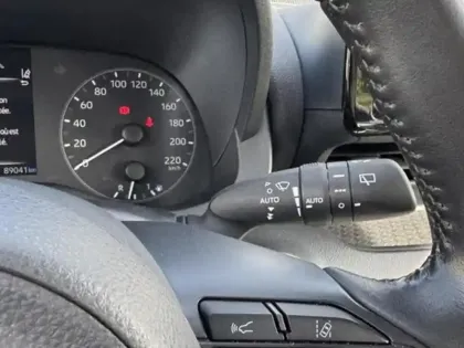 Photo 21 Toyota Yaris Hybride 116h Dynamic MY22