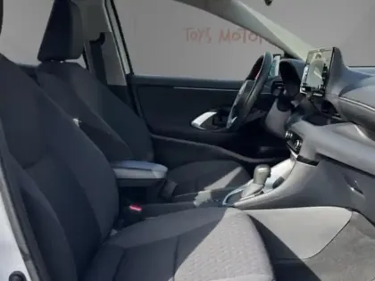 Photo 13 Toyota Yaris Hybride 116h Dynamic MY22