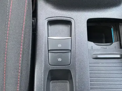 Photo 17 Ford Focus 1.0 Flexifuel mHEV 125ch ST-Line X Powershift