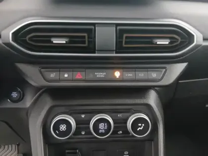 Photo 23 Dacia Jogger Hybrid 140 7 places GSR2 Extreme