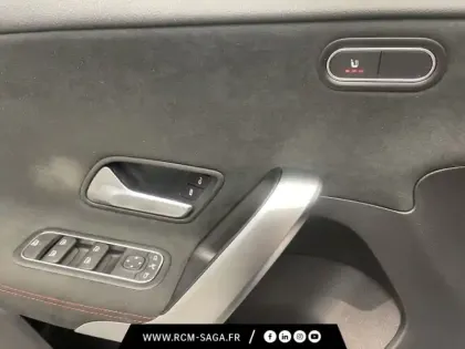 Photo 15 Mercedes Classe A 200 d AMG Line