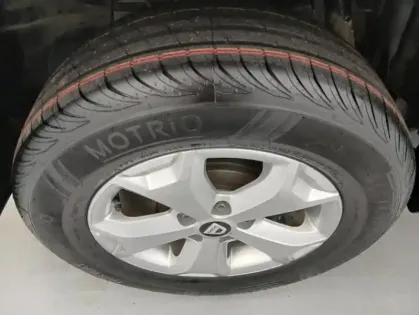 Photo 9 Dacia Duster ECO-G 100 4x2 Confort