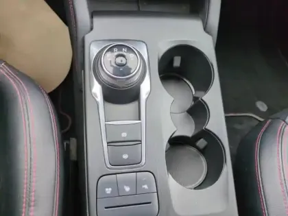 Photo 10 Ford Kuga  2.5 Duratec 190ch FHEV E85 ST-Line X BVA