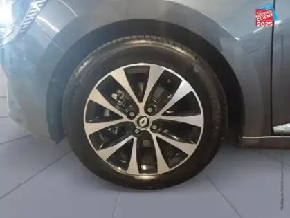 Photo 9 Renault Clio  1.6 E-Tech hybride 140ch Intens -21N GPS