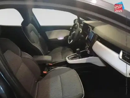 Photo 4 Renault Clio  1.6 E-Tech hybride 140ch Intens -21N GPS