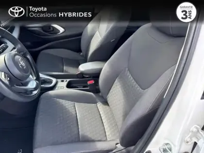 Photo 10 Toyota Yaris  116h Dynamic 5p MY22