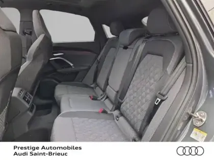 Photo 7 Audi Q5 Gén. III Ph1 S line 5