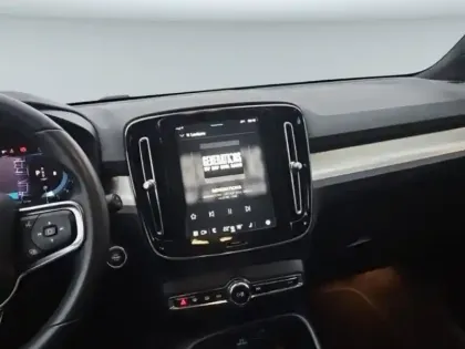 Photo 8 Volvo Xc40  B3 163ch Plus DCT 7