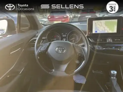 Photo 8 Toyota C-HR  122h Distinctive 2WD E-CVT MY22