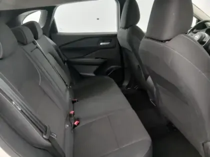 Photo 14 Nissan Qashqai  1.3 Mild Hybrid 140ch Acenta