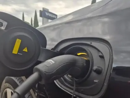 Photo 17 Volvo Xc60  T8 Hybride Rechargeable 310 + 145ch Ultra Style Chrome Geartronic 8 AWD