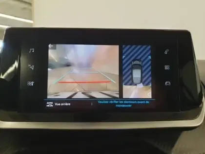 Photo 14 Peugeot 208  e- 136ch Allure