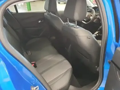 Photo 11 Peugeot 208  e- 136ch Allure