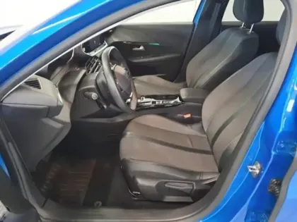 Photo 9 Peugeot 208  e- 136ch Allure