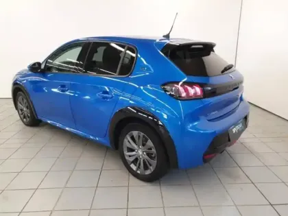 Photo 6 Peugeot 208  e- 136ch Allure