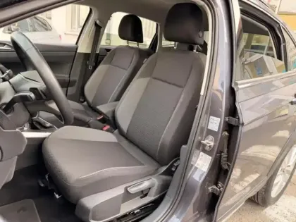 Photo 12 Volkswagen Taigo  1.0 TSI 116ch VW Edition DSG7