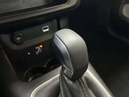 Photo 9 Citroën C3  1.2 PureTech 110ch S&S Shine EAT6