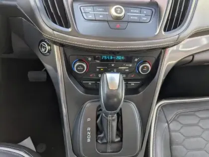 Photo 12 Ford Kuga Gén. II Ph2 Vignale 5