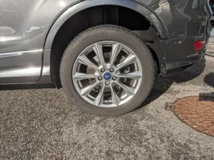 Photo 8 Ford Kuga Gén. II Ph2 Vignale 5