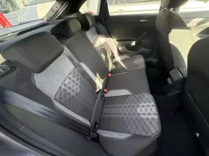 Photo 11 Volkswagen Taigo  1.0 TSI 116ch R-Line DSG7