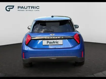 Photo 18 Mini Cooper  3 Portes SE 218ch Favoured