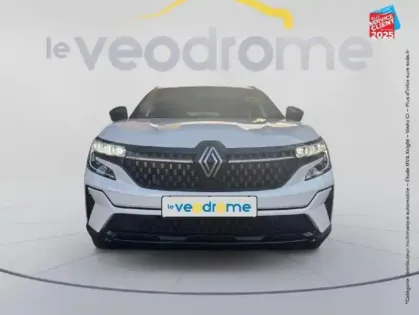 Photo 16 Renault Austral  1.2 E-TECH FULL HYBRID 200CH ICONIC- 24