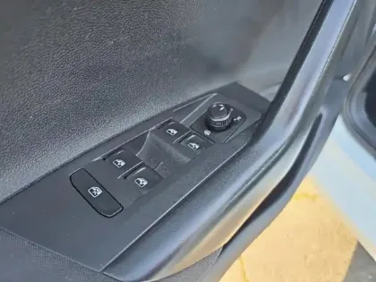 Photo 12 Volkswagen Polo  1.0 TSI 95ch Lounge Euro6d-T