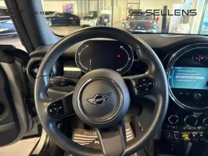 Photo 5 Mini Mini  Cooper SE 184ch Edition Premium Plus BVA 5CV