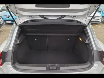 Photo 11 Renault Clio  1.6 E-Tech hybride 145ch Techno