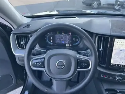 Photo 7 Volvo Xc60  T6 Hybride Rechargeable 253 + 145ch Ultra Style Dark Geartronic 8 AWD