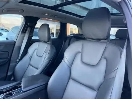 Photo 5 Volvo Xc60  T6 Hybride Rechargeable 253 + 145ch Ultra Style Dark Geartronic 8 AWD