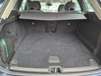 Photo 7 Volvo Xc60  T6 Hybride Rechargeable 253 + 145ch Plus Style Dark Geartronic 8 AWD