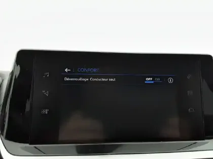 Photo 29 Peugeot 208  PureTech 100 S&S EAT8