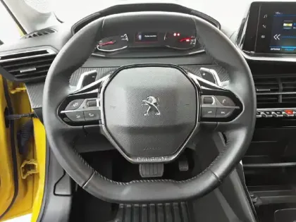 Photo 8 Peugeot 208  PureTech 100 S&S EAT8