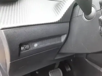 Photo 20 Peugeot 208  PureTech 100 S&S EAT8