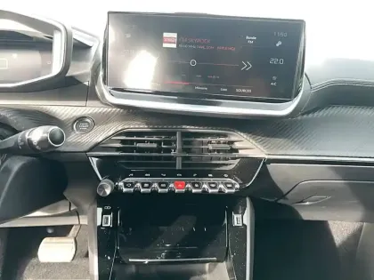 Photo 5 Peugeot 2008  BlueHDi 130 S&S EAT8