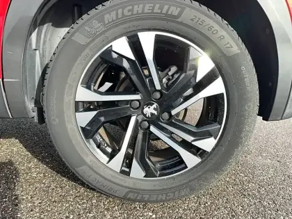 Photo 8 Peugeot 2008  BlueHDi 130 S&S EAT8