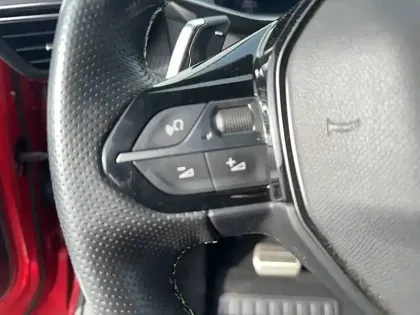 Photo 14 Peugeot 2008  BlueHDi 130 S&S EAT8