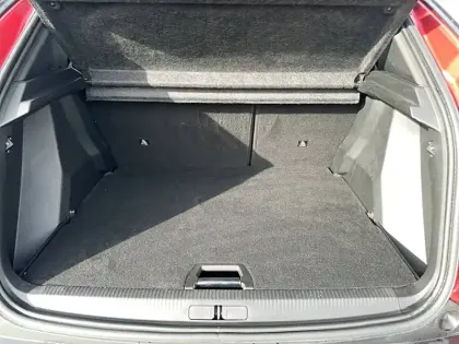 Photo 18 Peugeot 2008  BlueHDi 130 S&S EAT8