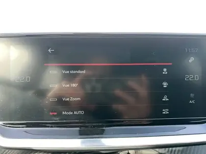 Photo 26 Peugeot 2008  BlueHDi 130 S&S EAT8