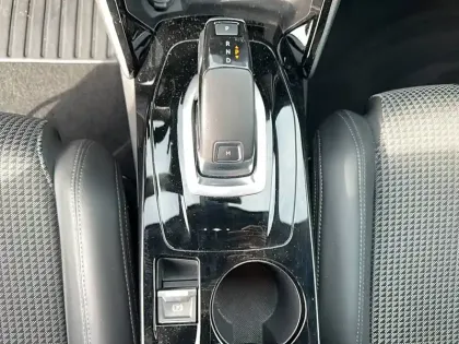 Photo 12 Peugeot 2008  BlueHDi 130 S&S EAT8