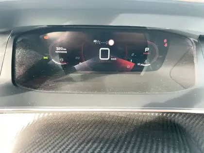 Photo 24 Peugeot 2008  BlueHDi 130 S&S EAT8