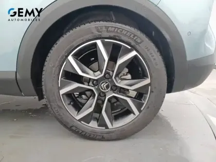 Photo 10 Citroën C4 e- 136 ch Automatique