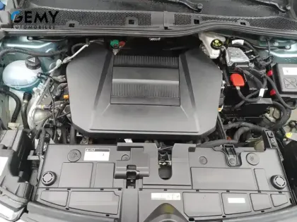 Photo 14 Citroën C4 e- 136 ch Automatique