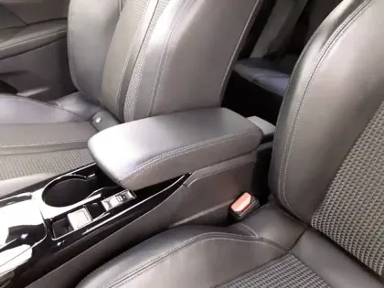 Photo 24 Peugeot 2008  BlueHDi 130 S&S EAT8