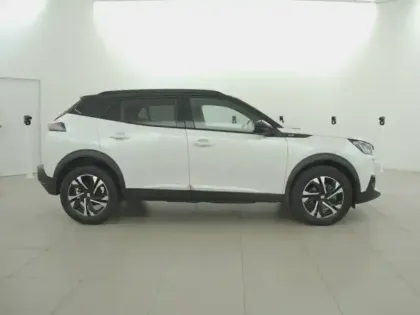 Photo 30 Peugeot 2008  BlueHDi 130 S&S EAT8